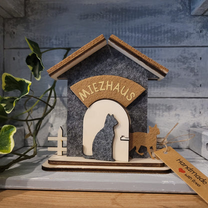 Tierisches Zuhause aus Filz & Holz